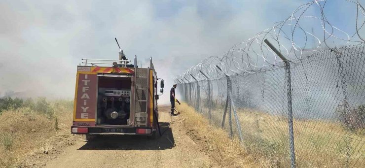 Bingöl’de çıkan örtü yangını söndürüldü