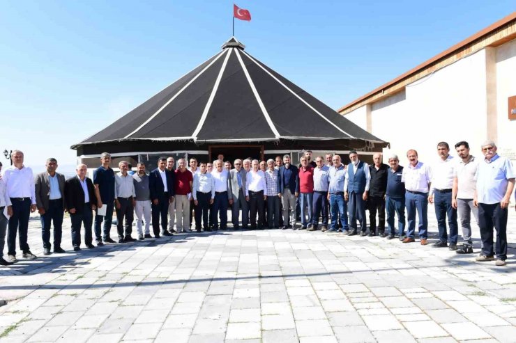 Yeşilyurt’ta Muhtarlarla istişare toplantısı