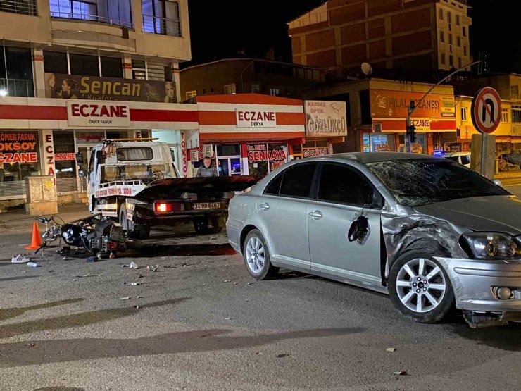 Erzurum’da motosiklet otomobille çarpıştı: 1 ölü 1 yaralı