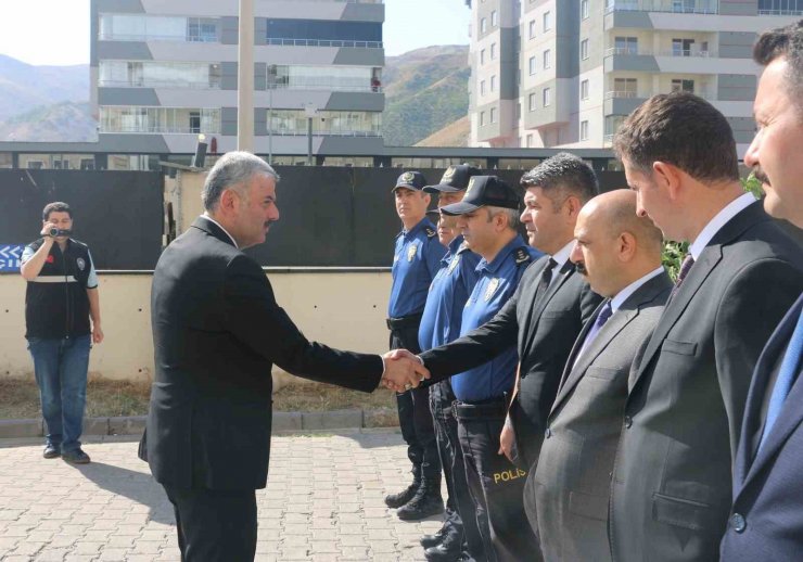 Bitlis Emniyet Müdürü Şekeroğlu görevine başladı