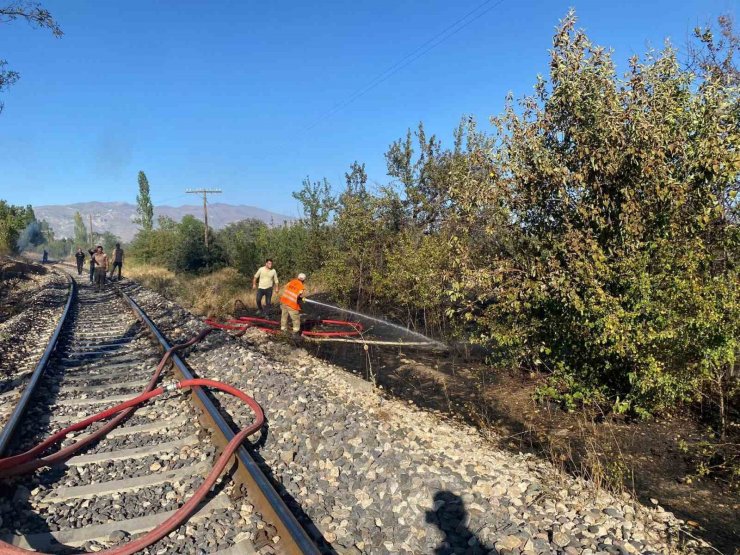 Arazide çıkan yangın büyümeden söndürüldü