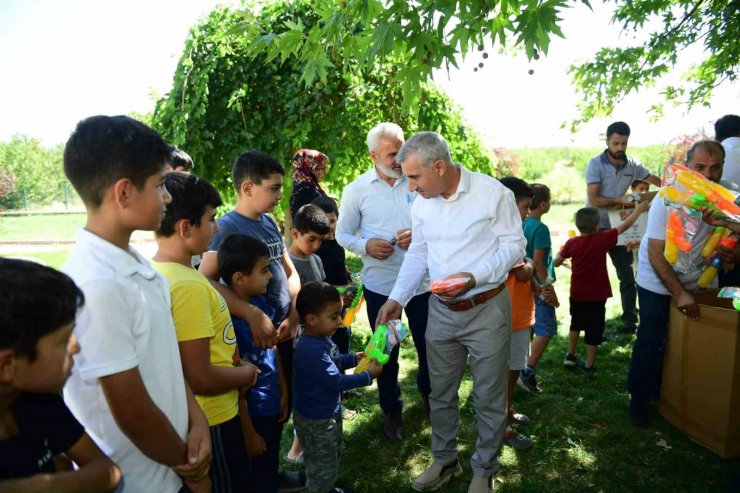 Topsöğüt’lü çocuklar ‘iyilik makası’ etkinliğinde keyifli anlar yaşadılar