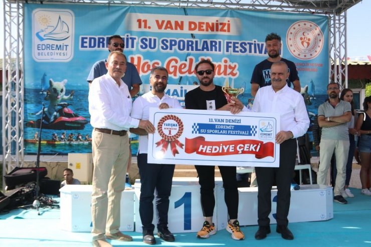 Van su sporlarına doydu