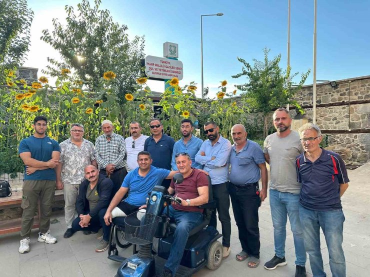 Kahraman Gazi’den anlamlı ziyaret