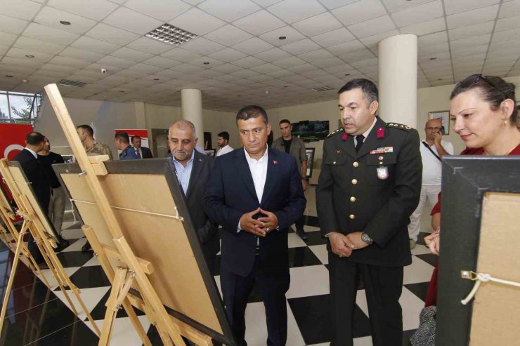 Erciş’te “Büyük Zafer Günü” fotoğraf sergisi açıldı