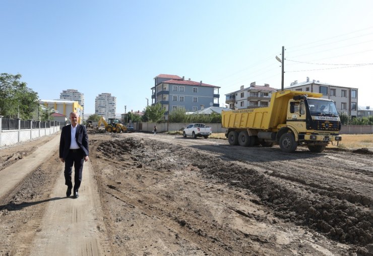 Tuşba Belediyesinden asfalt seferberliği