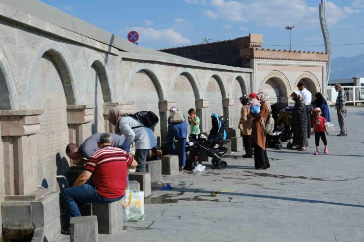 Erzincan’ın ekşi suyuna ilgi her geçen gün artıyor