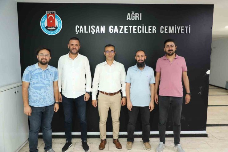 Ağrı Gençlik ve Spor İl Müdürü Din, Çalışan Gazeteciler Cemiyeti’ni ziyaret etti