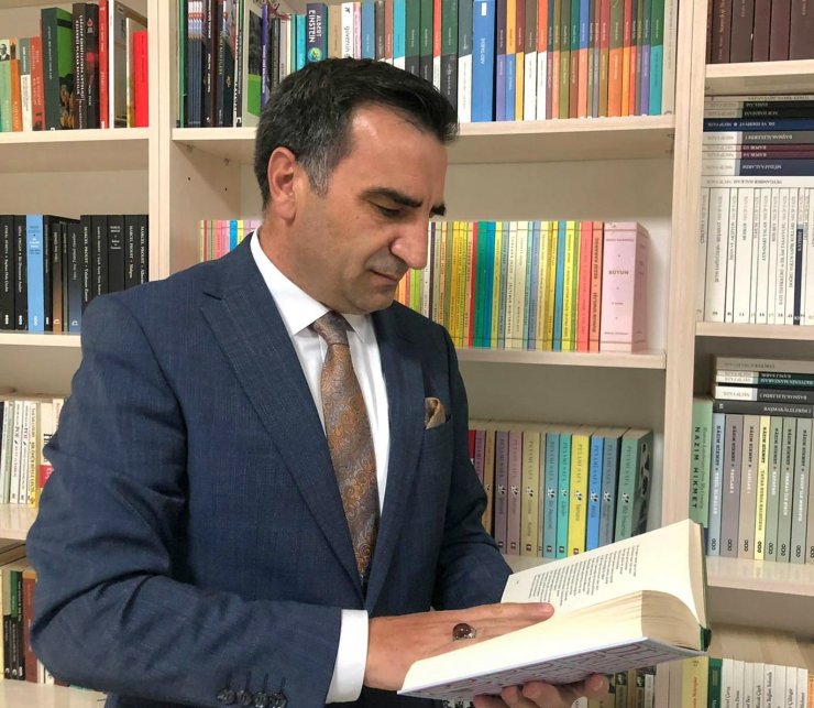 Ertaş; "İlk Türkçe Mevlidi Erzurumlu Kadı Darir yazdı"