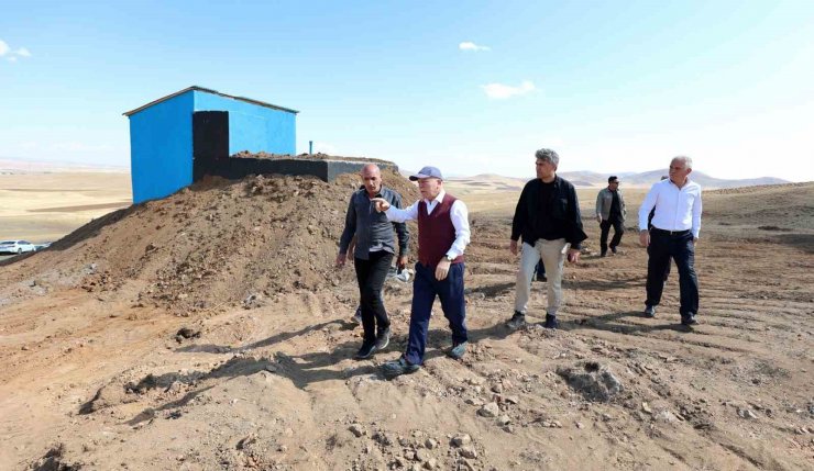 Başkan Sekmen’den Karayazı ve Karaçoban çıkarması