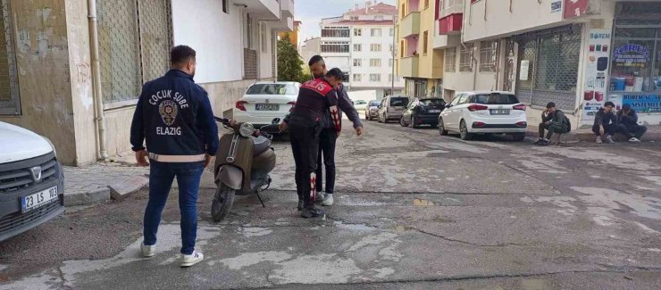 Elazığ’da polis ekipleri okul önlerini boş bırakmıyor