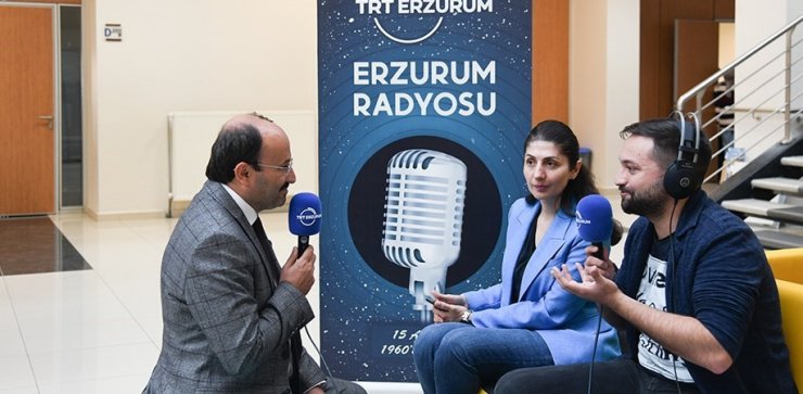 Rektör Çakmak TRT Erzurum Radyosu’nun konuğu oldu