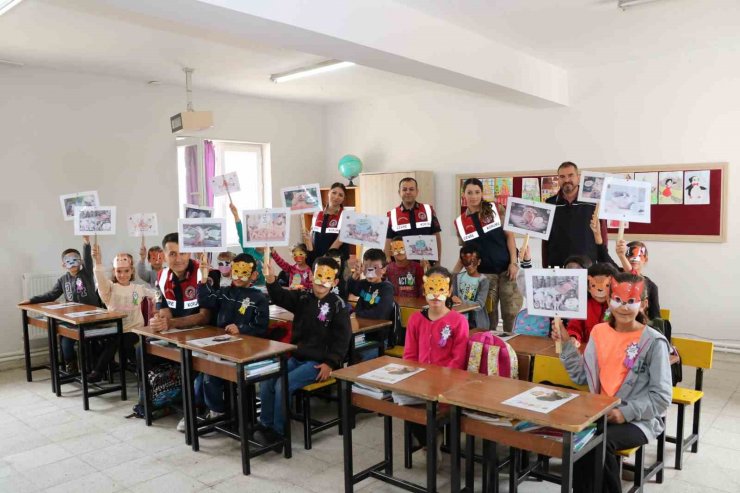 Bingöl’de öğrencilere hayvan sevgisi anlatıldı