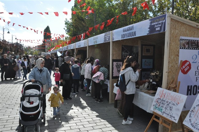 karsta-2nci-altineller-geleneksel-el-sanatlari-festivali-basladi-19.jpg