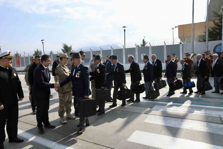 Vanlı gaziler Çanakkale’ye uğurlandı