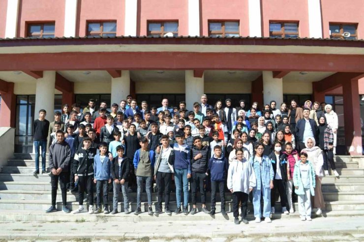 Yıldız’dan Tekman çıkarması