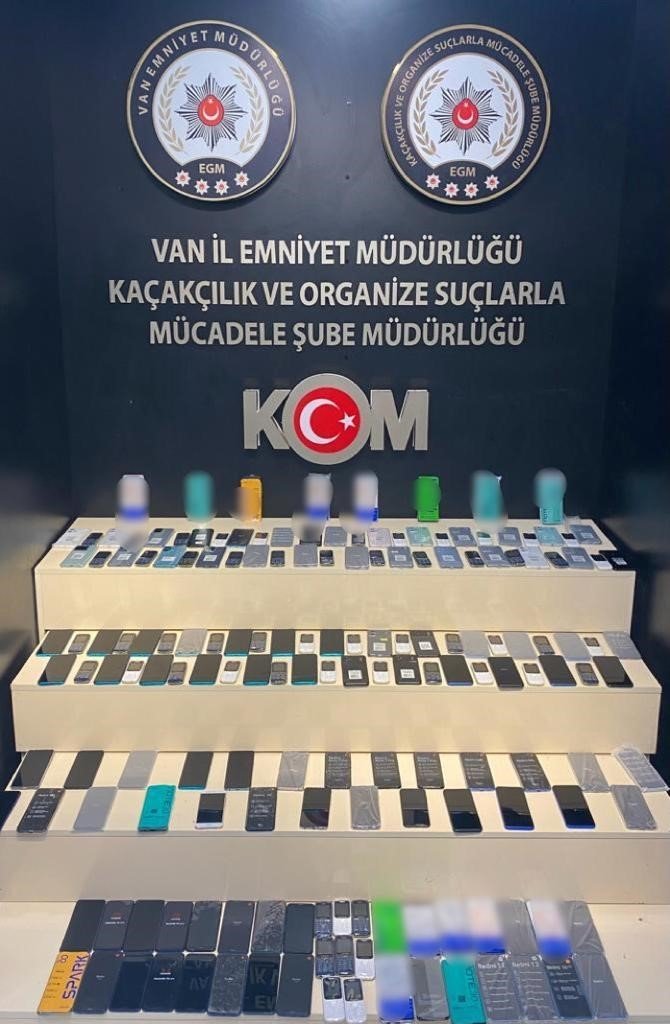 Van’da gümrük kaçakçılığı operasyonu