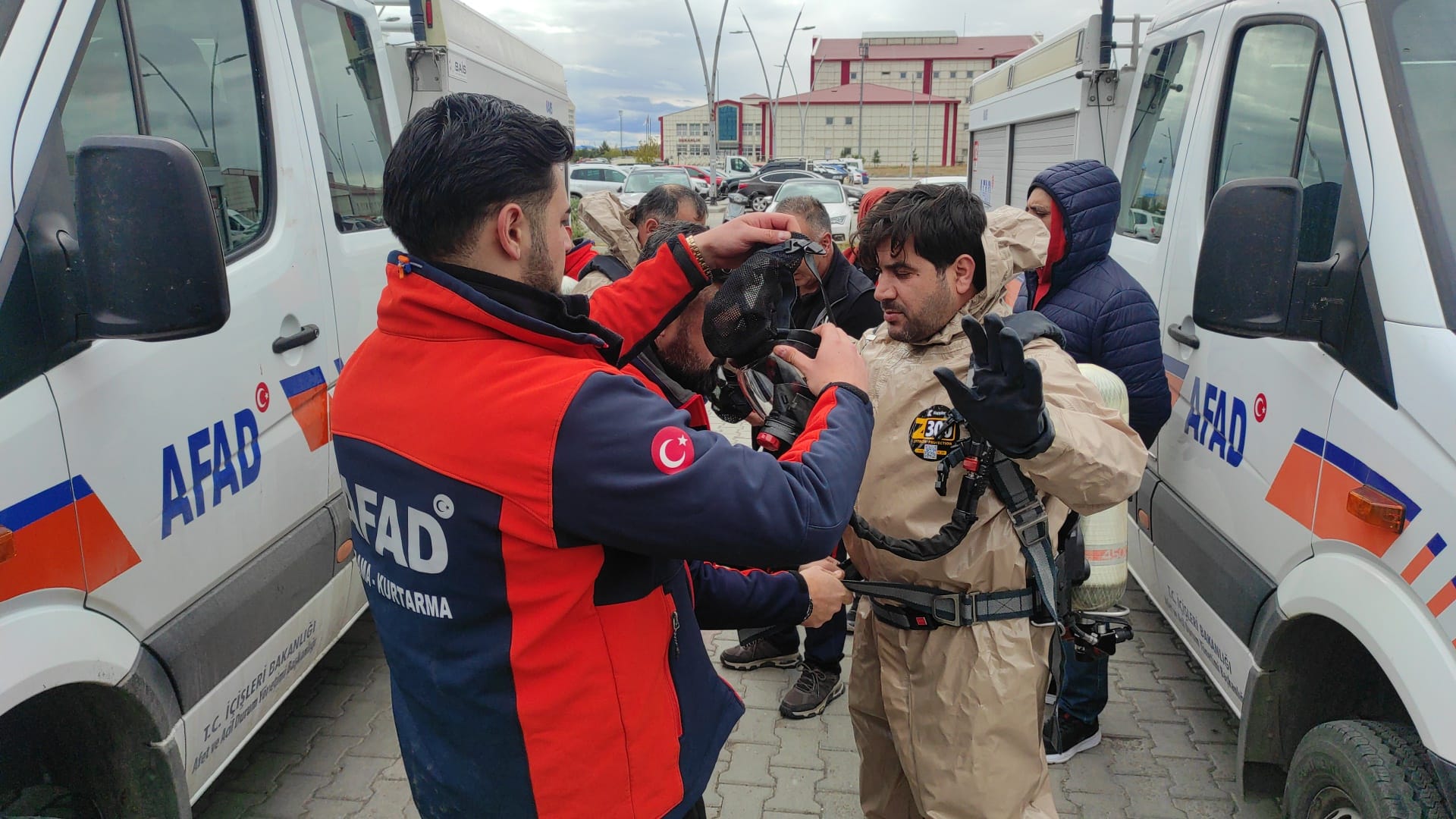 karsta-kimyasal-biyolojik-radyoaktif-ve-nukleer-kaza-tatbikati-1.jpg