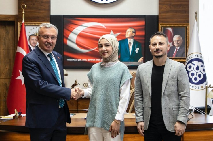 EBYÜ öğrencisi ilk ona girdi