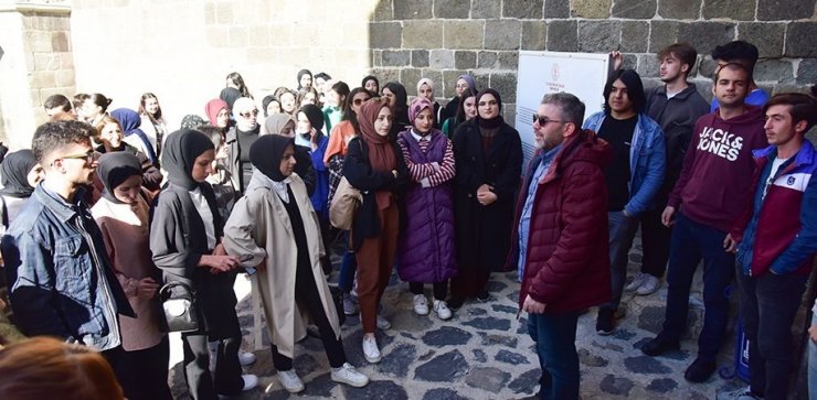 ETÜ’lü öğrenciler Erzurum’u gezdi