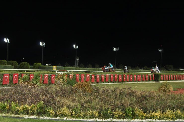 Elazığ Hipodromunda 100. yıl coşkusu