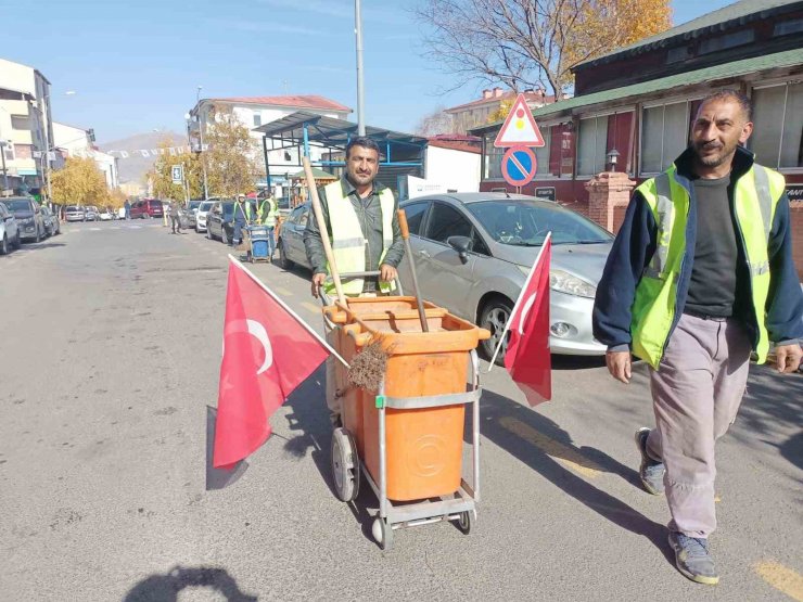 Ardahan’da Cumhuriyetin 100.yılı coşkuyla kutlandı