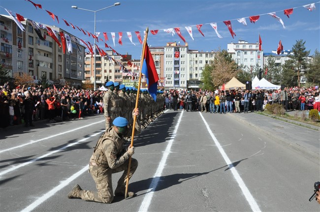 karsta-cumhuriyetin-100-yili-coskuyla-kutlandi-31.jpg