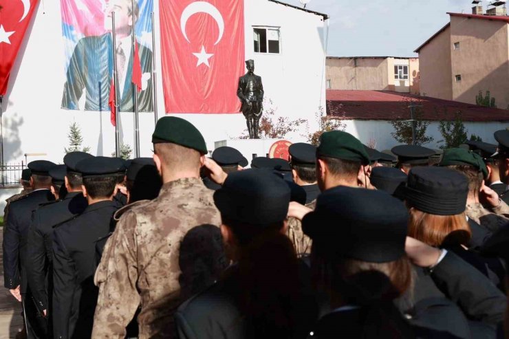 Bingöl’de 10 Kasım Atatürk’ü Anma Günü