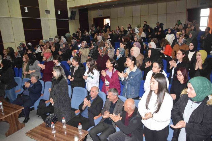 Bitlis’te ‘Nemrut’un Eteğinde Bitlisli Kadınlarla Buluşuyoruz’ etkinliği düzenlendi