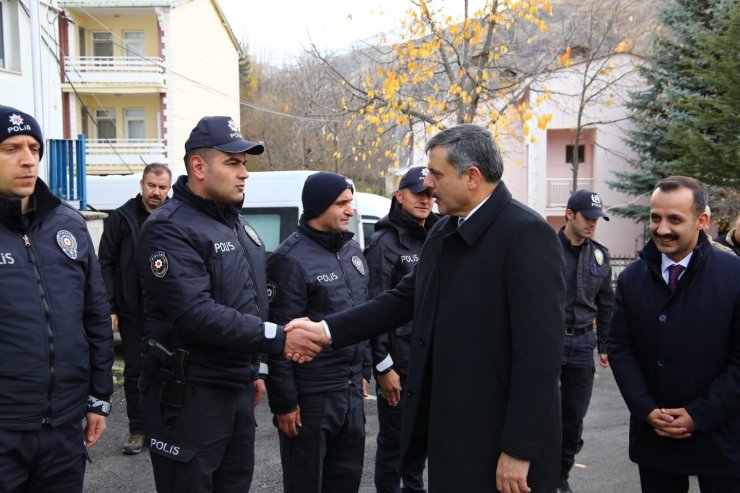 Vali Çiftçi, İlçe Ziyaretleri Kapsamında İspir’de