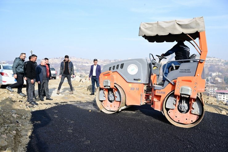 Mollakasım Mahallesi’nin yolları yenileniyor