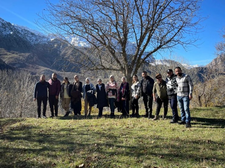 Doğaseverler Yüksekova’nın Doski vadisini gezdi