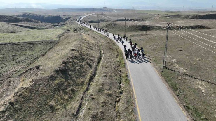 Van’da "PedalVan" projesiyle sağlıklı yaşam bisiklet turu düzenlendi