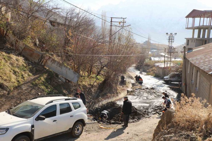 Hakkari’de 7 noktadaki su arızası giderildi