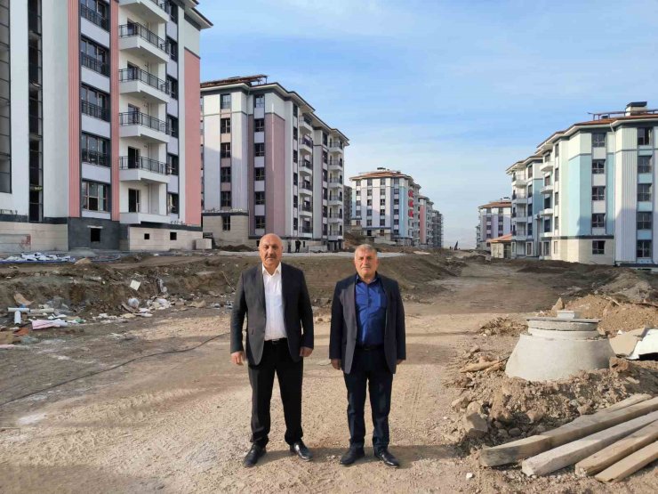 Doğanşehir’de 350 kalıcı konutun teslimi için gün sayılıyor