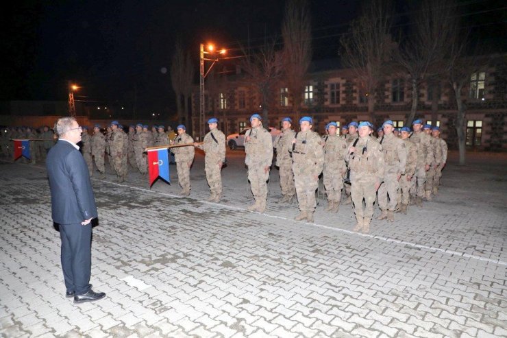 Vali Polat, Kağızman’da temaslarda bulundu