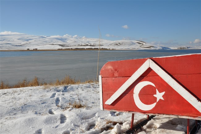 kismi-donan-cildir-golunun-ilk-ziyaretcileri-istanbuldan-geldi-11.jpg