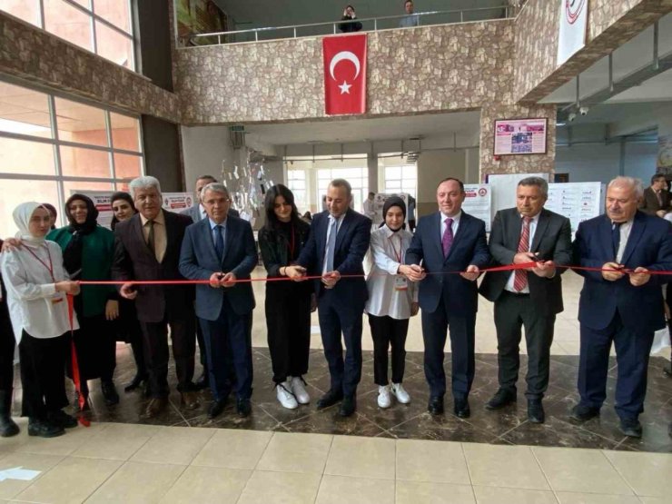 Yakutiye Anadolu Lisesi’nden bilim fuarı