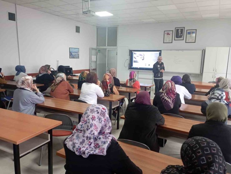 Elazığ’da ‘Narkorehber’ eğitimleri sürüyor