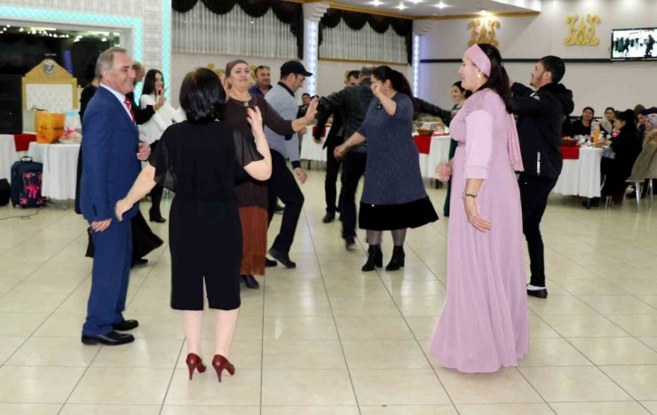 Ahıska Türkleri ‘toy’ geleneklerini Erzincan’da sürdürüyor