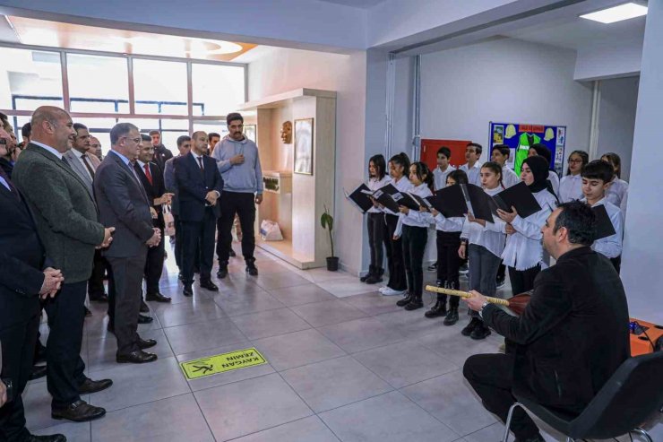 Van’da 312 bin öğrenci ve 19 bin öğretmen için yarıyıl tatili başladı