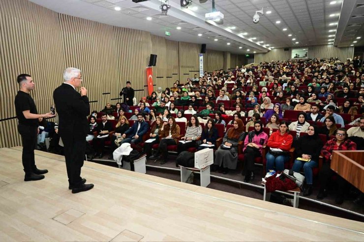 Güder KPSS tekrar kampının son dersine katıldı