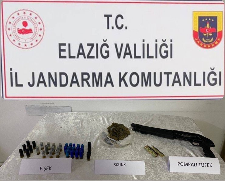 Elazığ’da ruhsatsız silahlar ele geçirildi