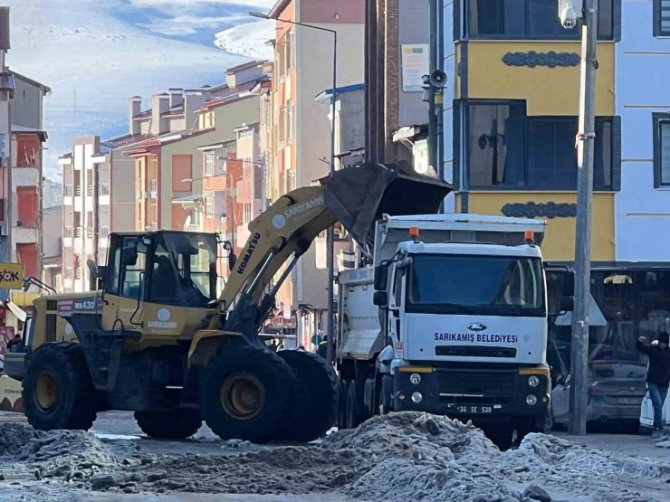 Sarıkamış’ta kar temizliği