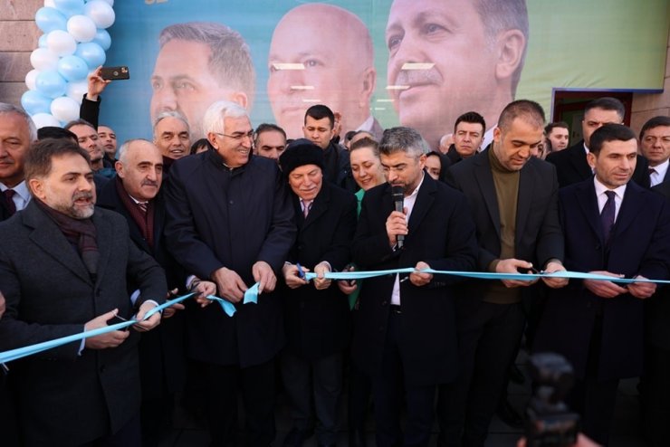 Miting gibi SKM açılışı