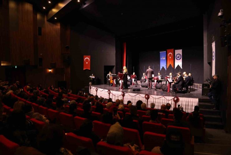 Van’da Türk sanat müziği konseri düzenlendi