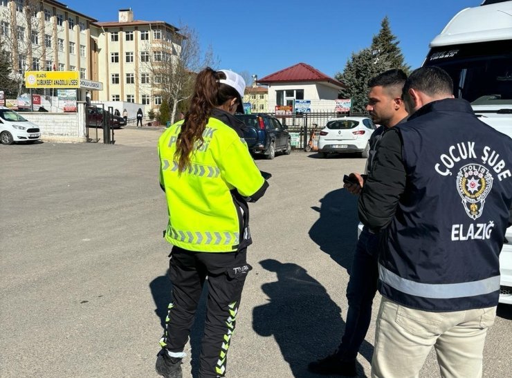Elazığ’da okul önü denetimleri sürüyor