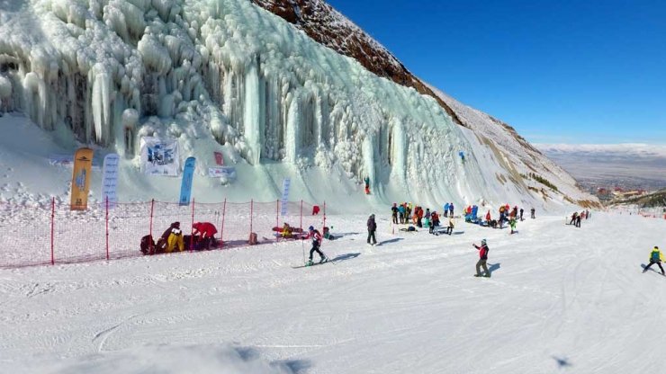 Kış turizminin parlayan yıldızı ’Palandöken’