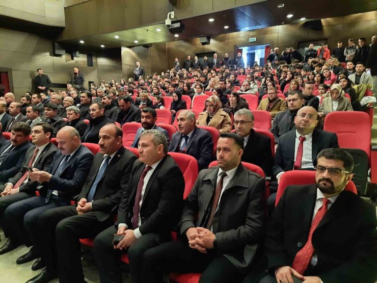 Kars’ta, İstiklal Marşı’nın kabulünün 103. Yılıdönümü etkinliği