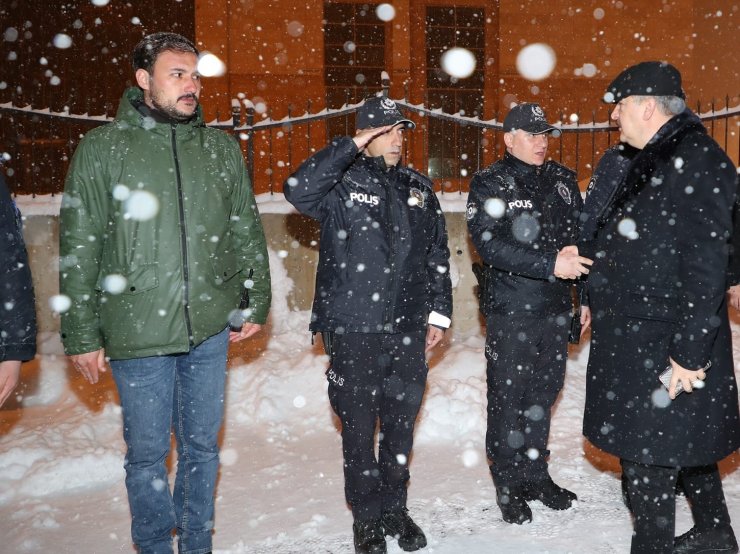 Emniyet Müdürü Yırtar personelle sahur yaptı